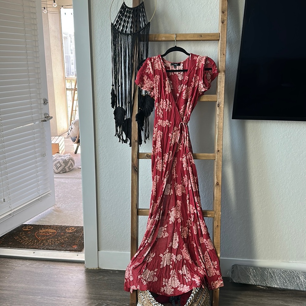 Lulu’s Floral Wrap Dress